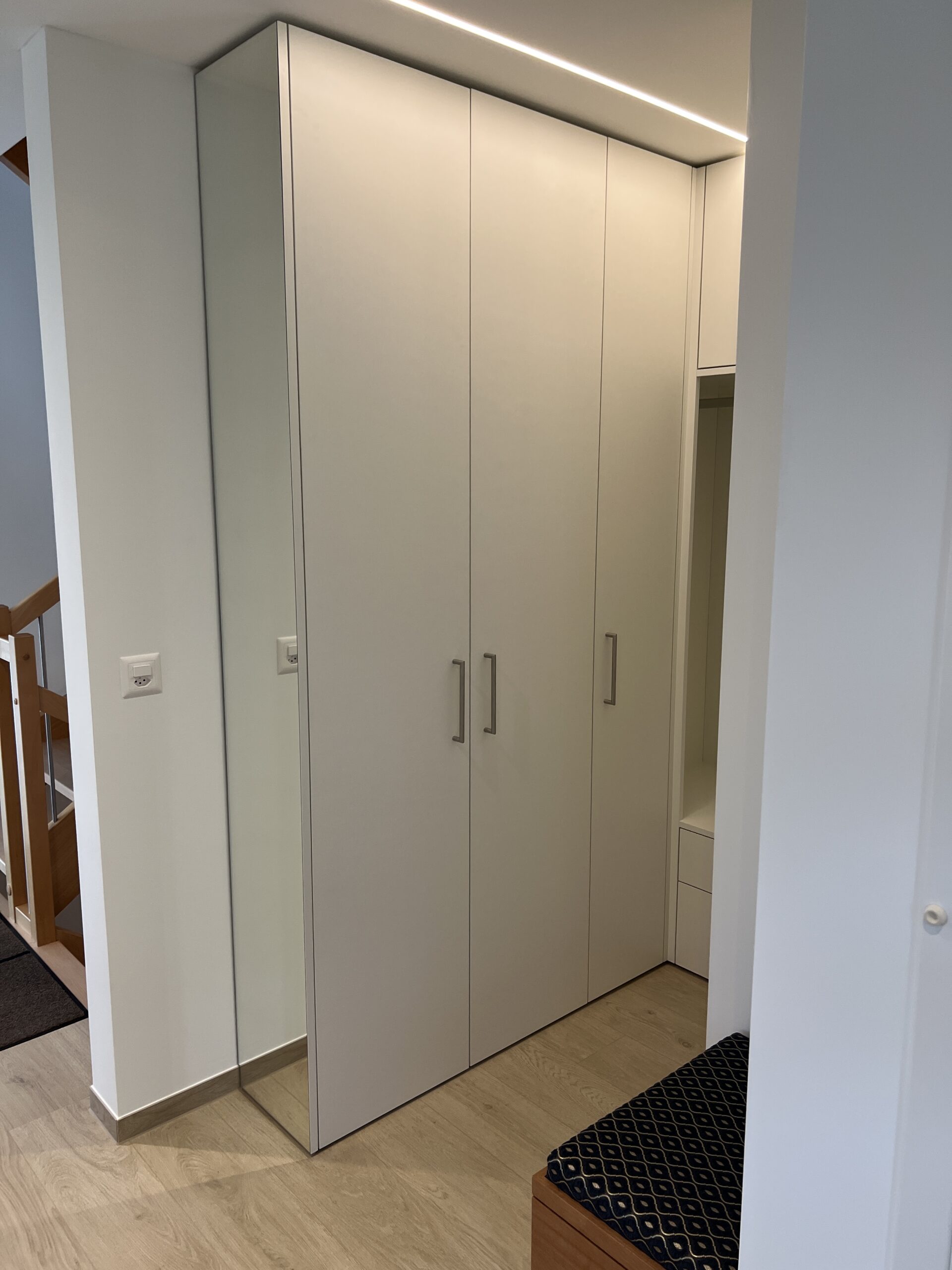 Schrank-Garderobe | MURER+GWERRDER AG | Schreinerei-Kuechenbau